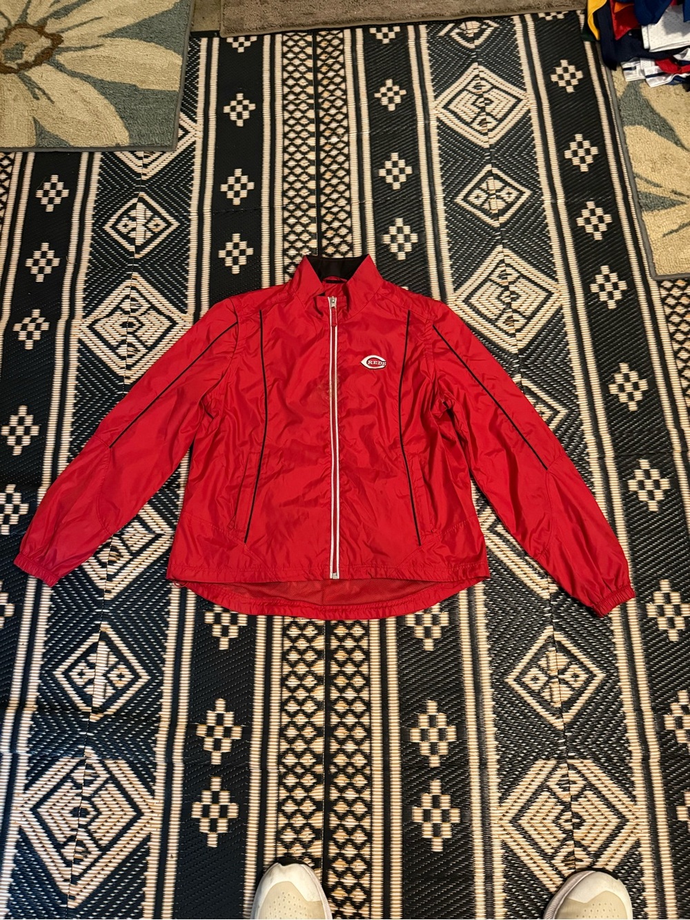 MLB Cincinnati Reds women’s embroidered team jacket great look size M